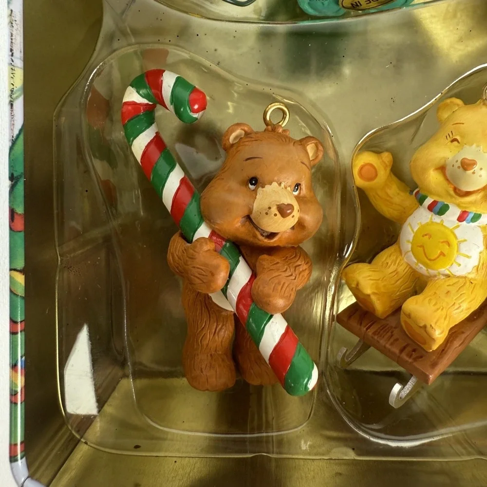 Care Bears Holiday Christmas Ornament Set of 3 in Tin 2003 Carlton Cards CXGFT-0